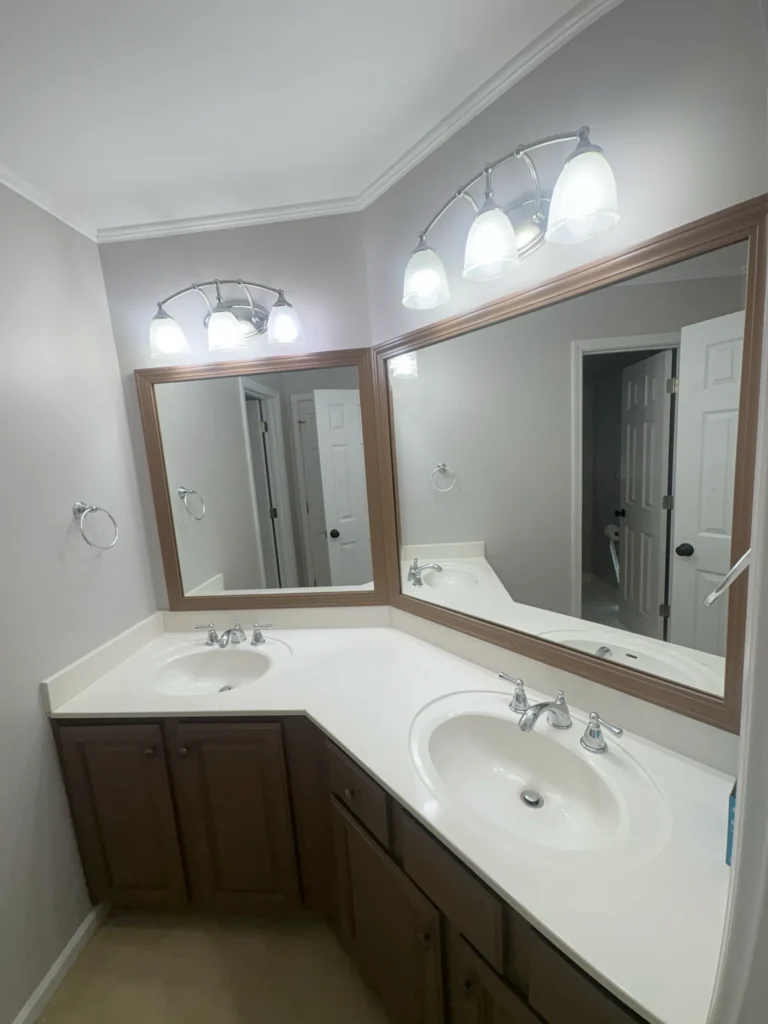 Sugar Hill GA bathroom cleaning service